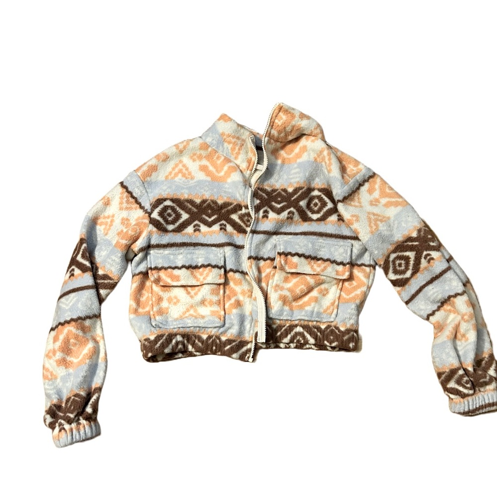 Ladies' soft Aztec fleece cropped jacket. Size medium M